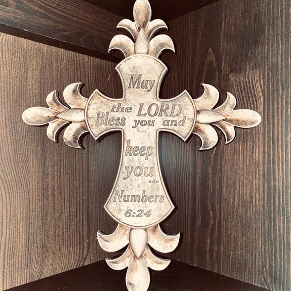 Bible verse cross decor - Picture 2 of 3